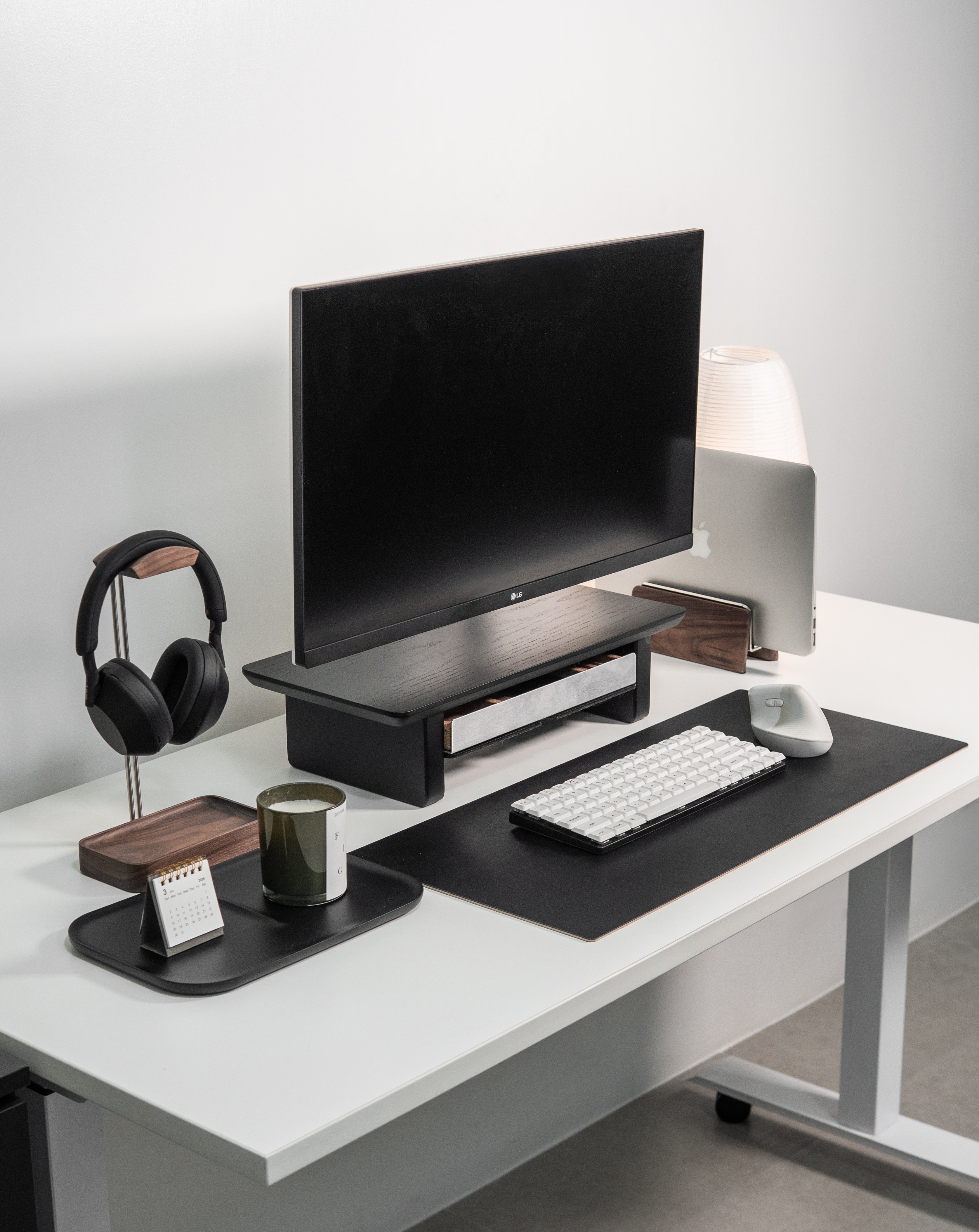 Desk Setup Cockpit | Black