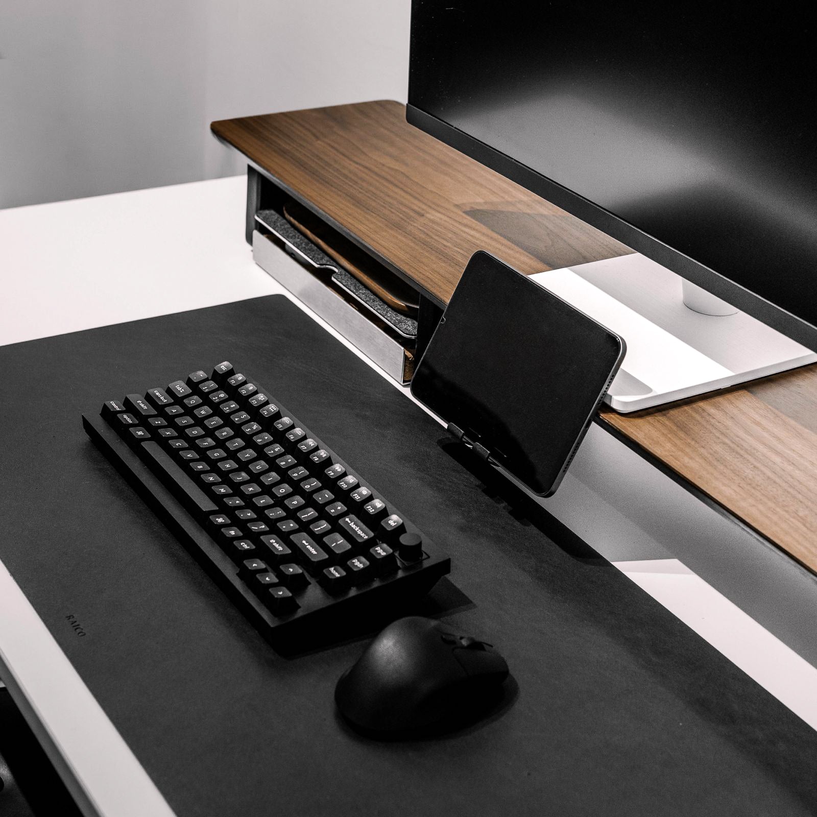 Desk Setup Cockpit | Walnut